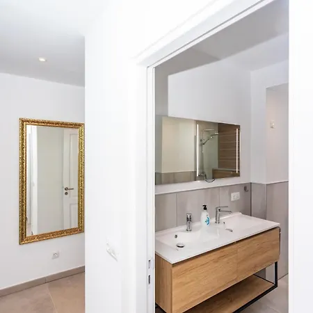 Ocean Breeze Meerblick Whirlpool Апартаменты Коста Бланка