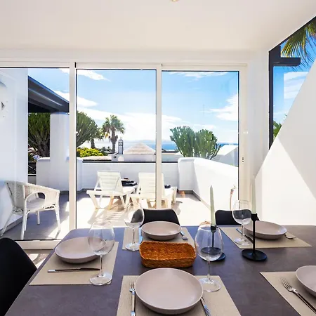 Ocean Breeze Meerblick Whirlpool Апартаменты Коста Бланка