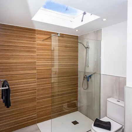 Ocean Breeze Meerblick Whirlpool Апартаменты *